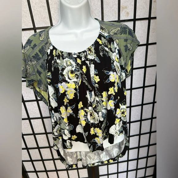Free People Baja Babe Cold Shoulder Floral Print Top Black Combo (NWOT) - Picture 5 of 11